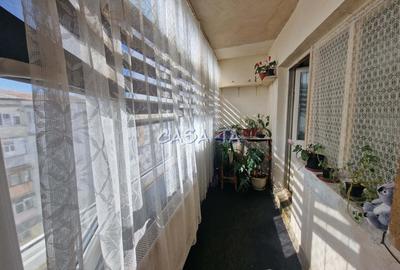 Apartament 3 camere, situat in Targu-Carbunesti, Str Petrolistilor - 13