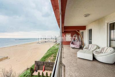 Vedere Frontala la Mare si Plaja la Picioare - Apartament cu Parcare Privata - 7