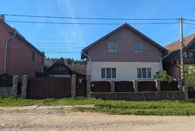 Gospodărie completă în Zăbala – Casă 150 mp (3 dormitoare, living, loc de masă, - 9