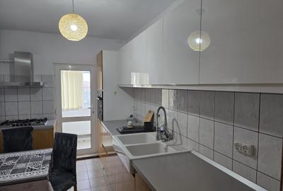 Faleza Nord- Azilul de Batrani , str.Unirii,  3 camere mobilat si utilat - 5