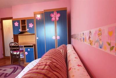 Apartament 3 camere decomandat 2 bai Nicolina - Gradinita nr. 1 - 6