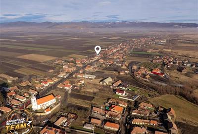 Casă individuală cu 3 camere în Lunga