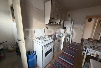Apartament semidecomandat 4 camere 2 bai etaj 4 zona 1 Decembrie 1918 - 6