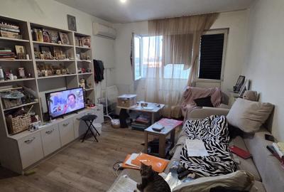 Apartament cu 2 camere semidecomandat în Titan