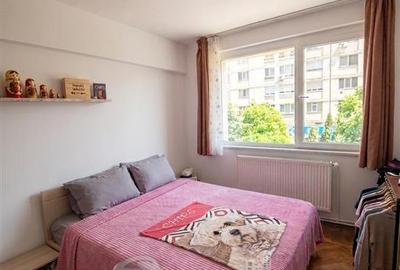 Apartament cu 3 camere semidecomandat, mobilat în Ultracentral