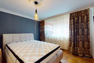 Casă / Vilă cu 9 camere de vânzare în zona Valea Cerbului comision 0% - 3