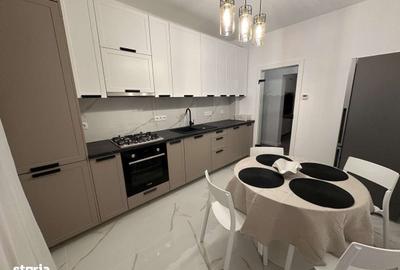 Apartament cu 3 camere decomandat, mobilat în Tineretului