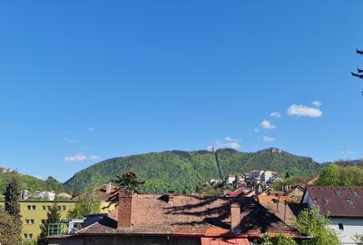 Apartament în casă, cu grădină și vedere panoramică spre Tâmpa - 1