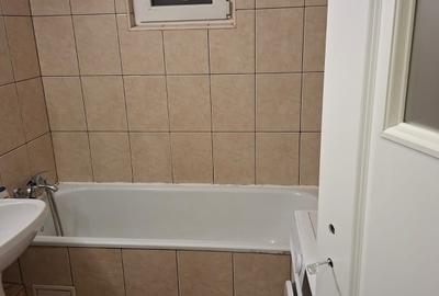 Drumul Taberei 3 camere etaj 3 bloc 1984 - 10