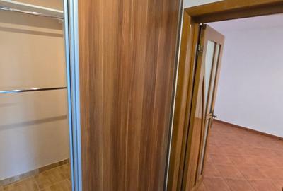 2 camere de vanzare , etaj superior, central  Focsani - 20