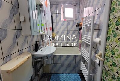 Vânzare apartament 4 camere, etajul 1, strada Nicolae Titulescu - 9