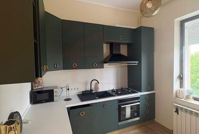 🏢De închiriat apartament 2 camere, Centru, 550 euro - 1