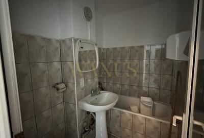 Spațiu comercial, pretabil cabinet, zona Bulevardul Decebal - 7