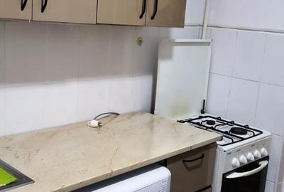 Închiriere apartament 2 camere, decomandat, etaj 2, Bd. Unirii, - 5