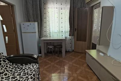 Apartament cu 2 camere nedecomandat în Sat Vacanță