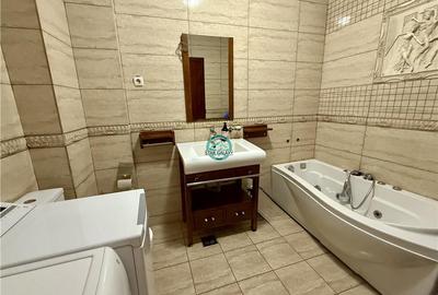 Apartament cu 3 camere si 2 bai, modern, in 7 Noiembrie - 8