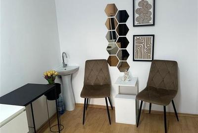 Cabinet de infrumusetare in cadrul unui salon  modern - 6