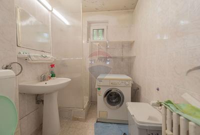 Apartament cu 3 camere de vanzare, 57 mp,  zona Crangasi - 13