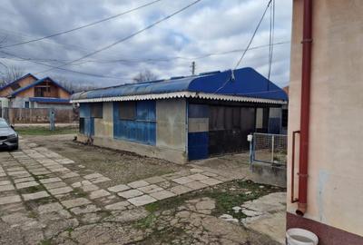 Se oferă spre vânzare / închiriere clădire cu spațiu comercial - 17
