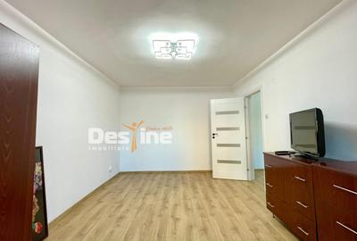 Apartament cu 2 camere decomandat în Podu Roș