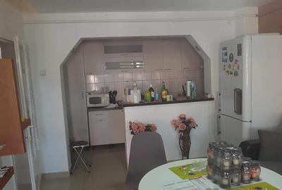 Casă individuală cu 5 camere în Florești