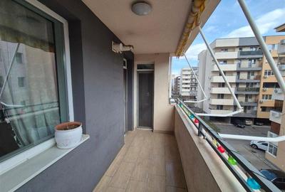 Apartament 3 camere, Aparatorii Patriei loc de pacare inclus in pret +boxa - 5