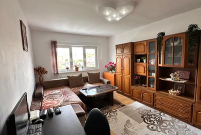Apartament 3 camere decomandat, mobilat, 2 bai, etaj 2 din 4 Cisnadie - 1