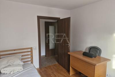 3 camere Titan, centrală, inst. schimb., an 1969, metrou, 68 mp - 1