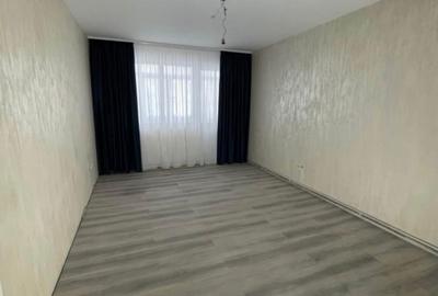 Apartament cu 3 camere decomandat în Alexandru cel Bun