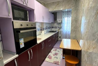 Apartament cu 2 camere semidecomandat în Aeroport