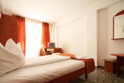 Vila/Hotel/Pensiune , parcare , Busteni , Sinaia - 9