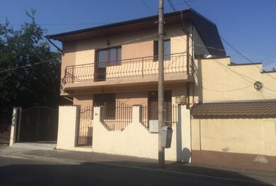 Vila 2005,metrou Brancoveanu 14 min, P+1, su 200mp, 5 camere,3 bai, teren 200 mp - 13