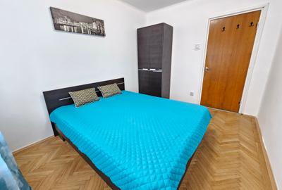 Apartament cu 3 camere decomandat, mobilat în Timpuri Noi