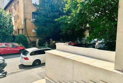 Proprietate spatioasa si versatila, formata din hochparter inalt si demisol - 27