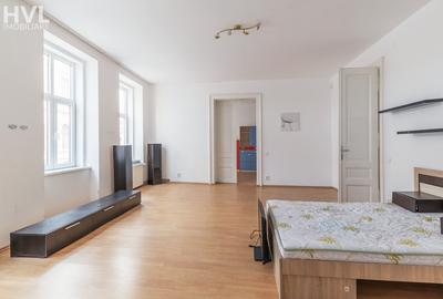 Cladire de birouri si apartamente in zona centrala, Arad