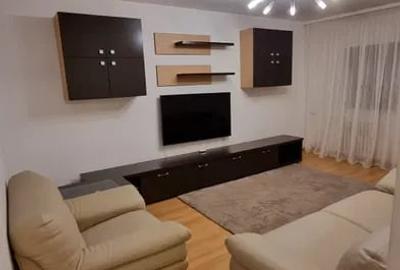 Apartament cu 3 camere decomandat în Tomis III