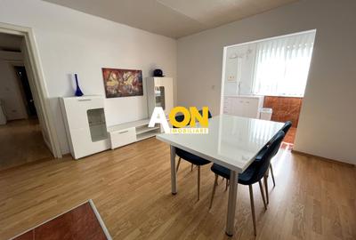 Apartament cu 3 camere decomandat, mobilat în Cetate