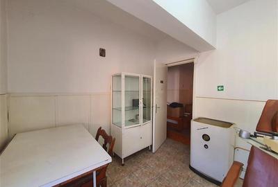 Spatiu comercial 53 mp utili cu teren in proprietate. str. Alecu Russo