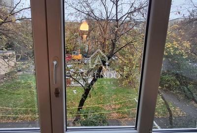 Apartament 3 camere decomandat Militari Uverturii + parcare - 600 EUR - 15