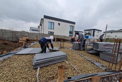Vila lux, str Pădurii-Lebada, 5 camere, 3 bai, curent 380 kw, COMISION  0padurii - 2