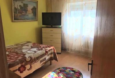 Apartament cu 3 camere decomandat în Alexandru cel Bun