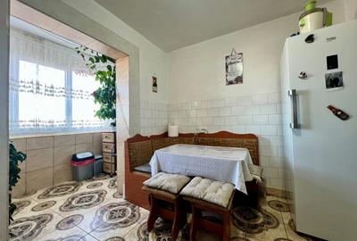 Apartament luminos 3 camere, 2 băi, parcare - 17