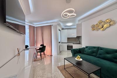 Apartament cu 2 camere decomandat, mobilat în Central