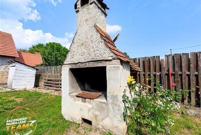 Casa traditionala din lemn, cu sura din piatra, Arcus, Covasna. - 26