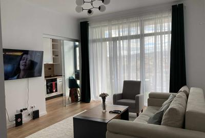 Apartament cu 3 camere semidecomandat în Mărăști