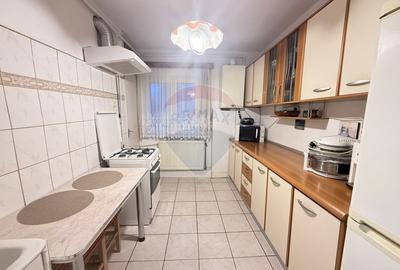 Apartament 3 camere de inchiriat in Zorilor, strada Lunii - 9