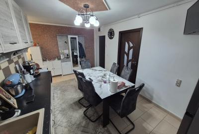 3Cam-Soarelui-3 Min Spitalul Judetean--Balcon-Mobilat-Centrala--68 MP-88.000Euro - 12