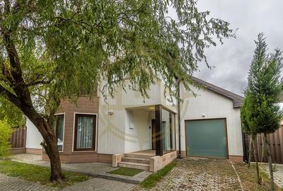 Casă cu 6 camere în Corbeanca