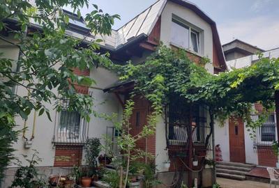 Casă individuală cu 3 camere în Calea Călărașilor