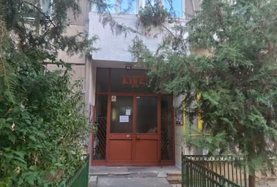 Apartament cu 3 camere în Rahova